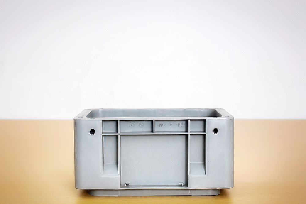 EU23148加强底包角箱