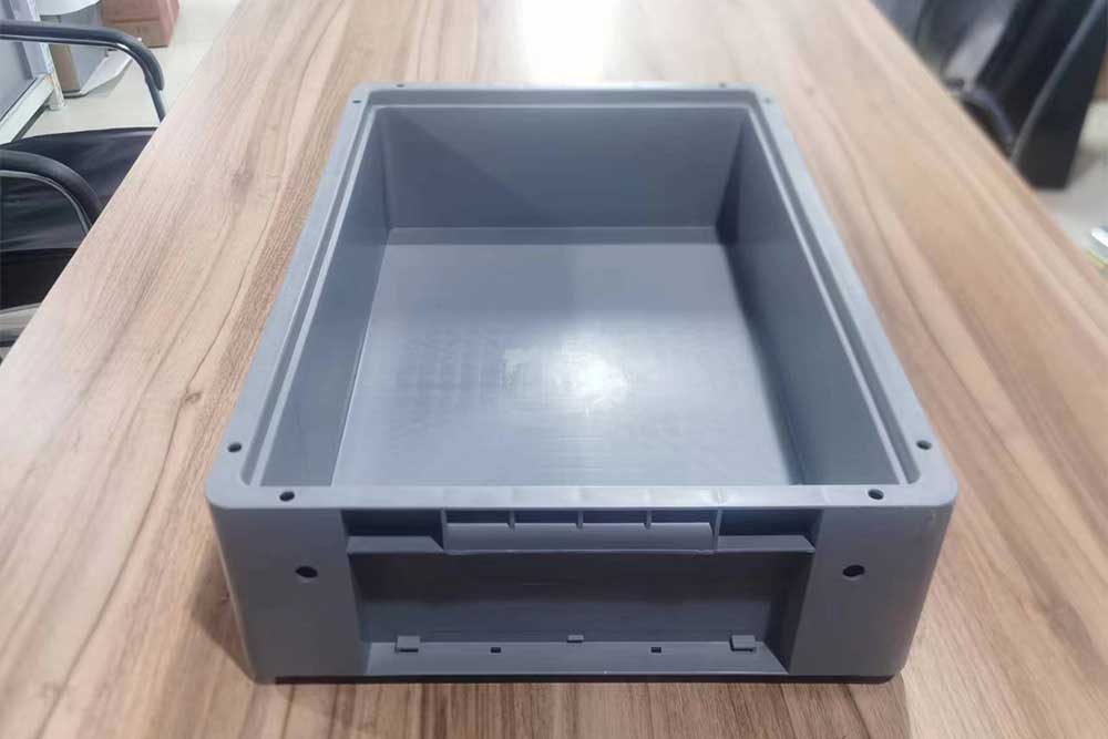 EU46148加强底包角箱